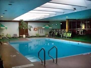 Howard Johnson Уинипег Екстериор снимка